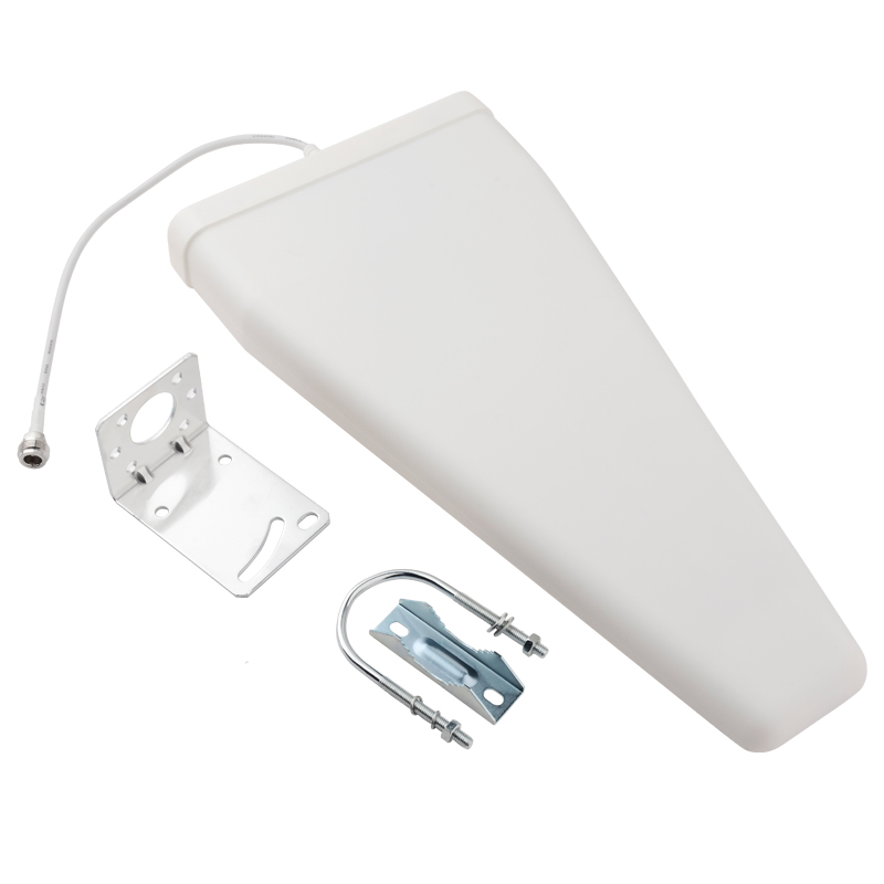  三道镇对数周期天线定向接收发射700-3700MHz